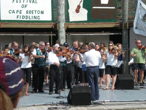 QCF at the Gaelic College with the Cape Breton Fiddlers 15/16 Aug 2009