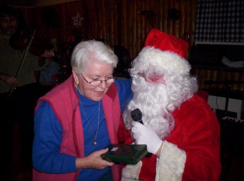 Teresa Wilson and Santa at Monticello