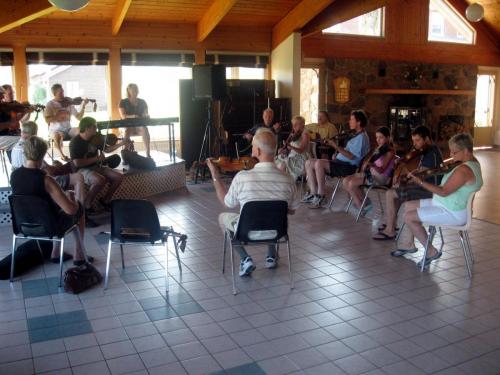 QCF at the Gaelic College with the Cape Breton Fiddlers 15/16 Aug 2009